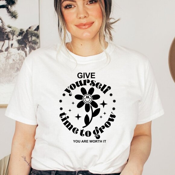 Give yourself time to grow NEW white short sleeve shirt - Picture 1 of 1